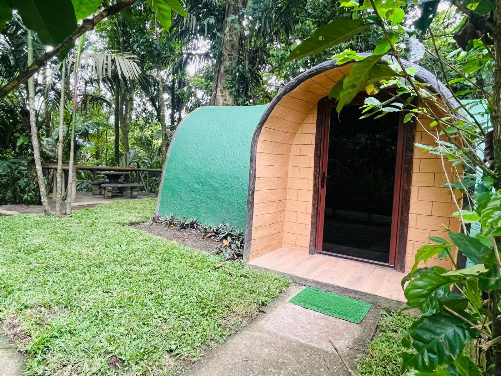Wellness Park Cr Villa La Fortuna Bagian luar foto